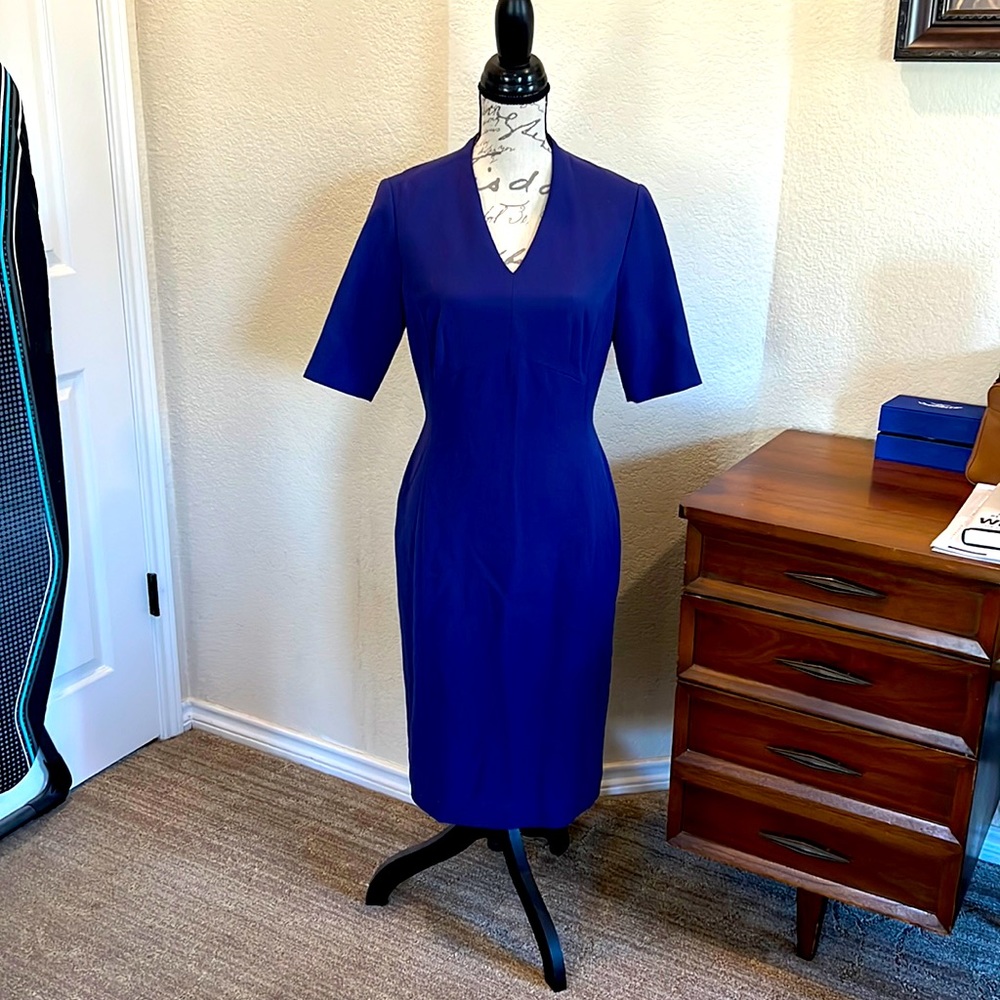 Tahari purple midi dress. Size 8.